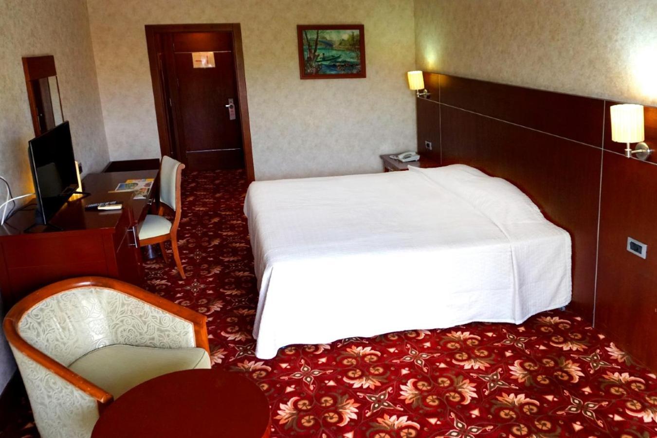 Queen Thermal Resort Hotel Emet Luaran gambar